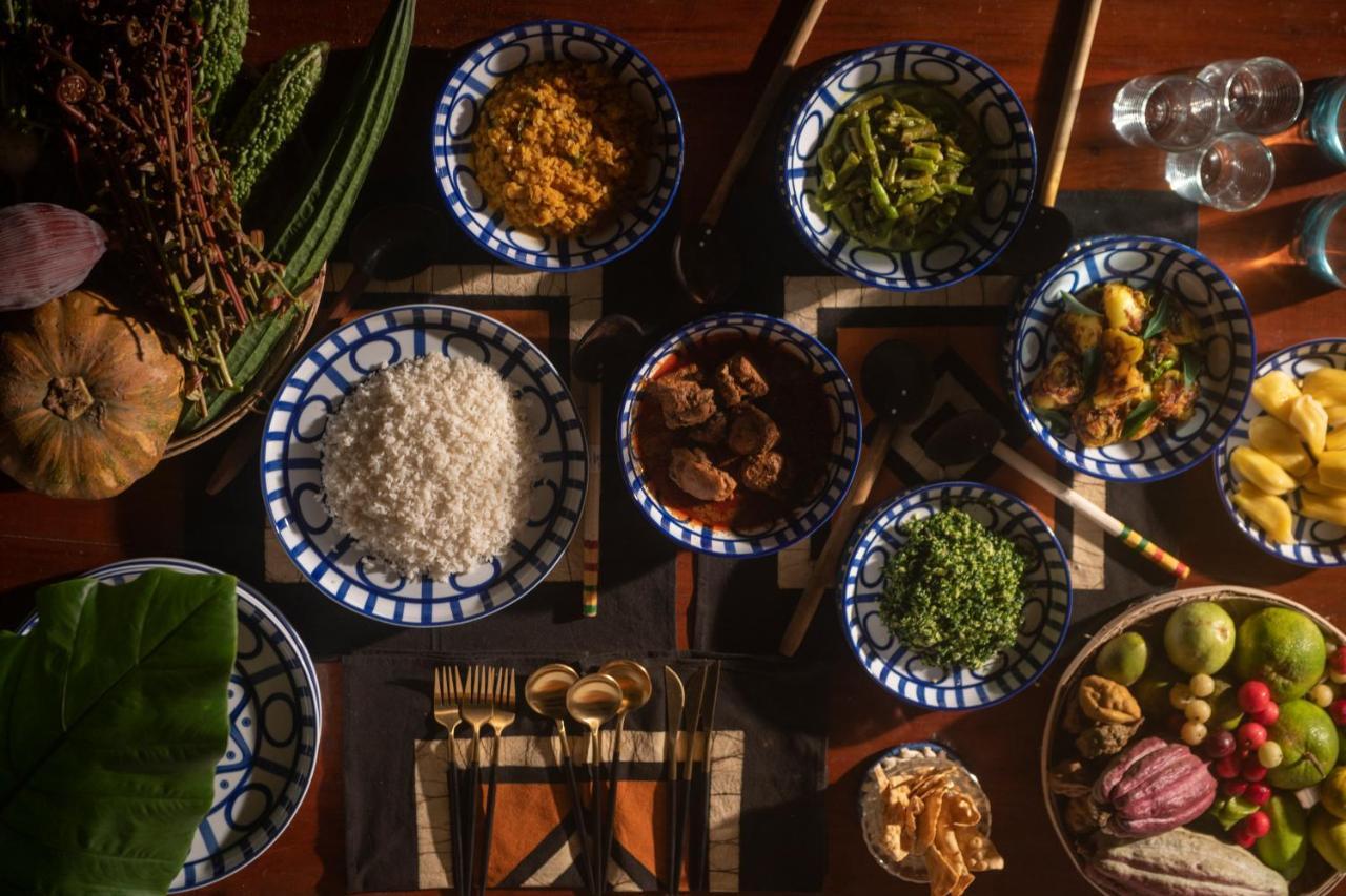 Gileemale Walawwa & Estate Hotel Ratnapura Ngoại thất bức ảnh